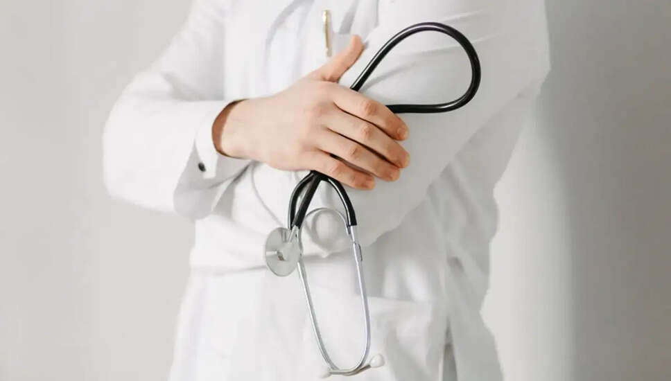 भारत में चिकित्सा शिक्षा में महत्वपूर्ण बदलाव: केवल अंग्रेजी माध्यम की मान्यता