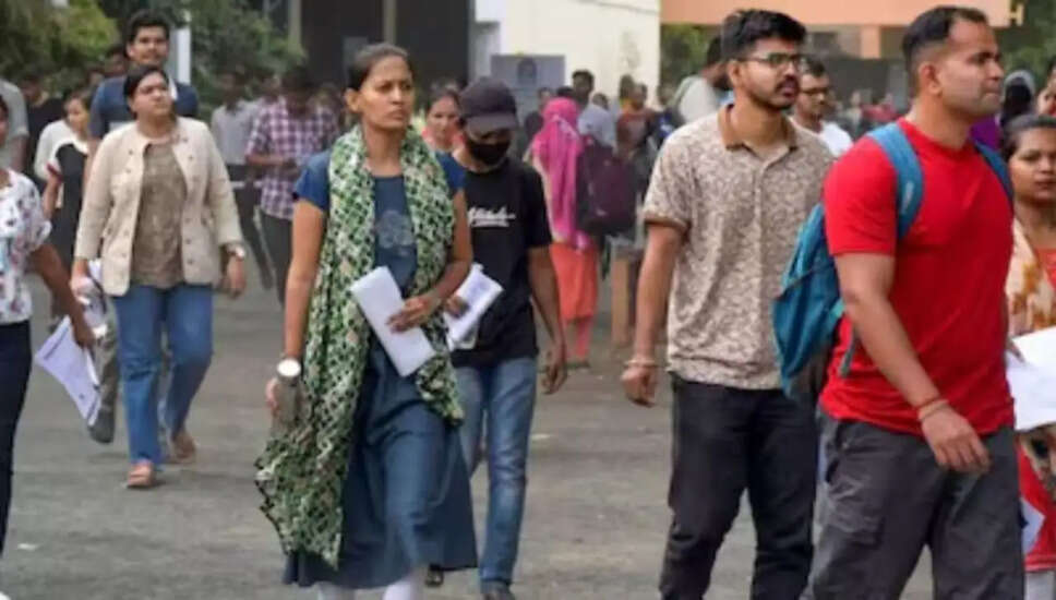 बिहार में सहायक अभियंता परीक्षा रद्द, छात्रों में आक्रोश