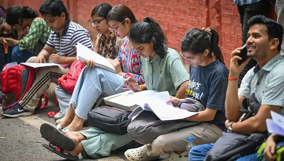 उत्तर प्रदेश में सरकारी नौकरी के लिए पदों की संख्या में वृद्धि