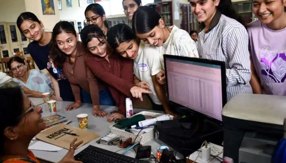 CBSE बोर्ड 2026: छात्रों के लिए स्कैन कॉपी प्राप्त करने की तारीख बढ़ी