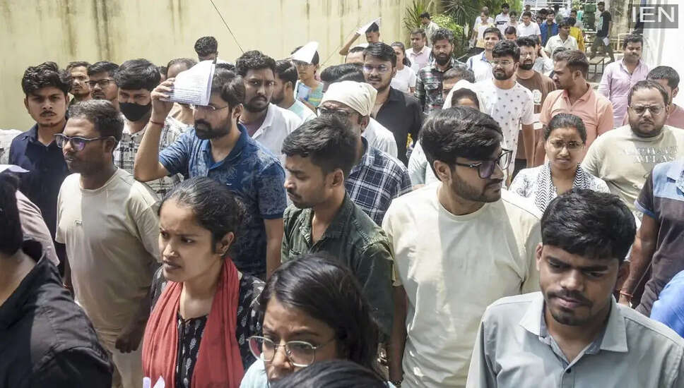 NEET UG 2026: महत्वपूर्ण जानकारी और ड्रेस कोड दिशानिर्देश