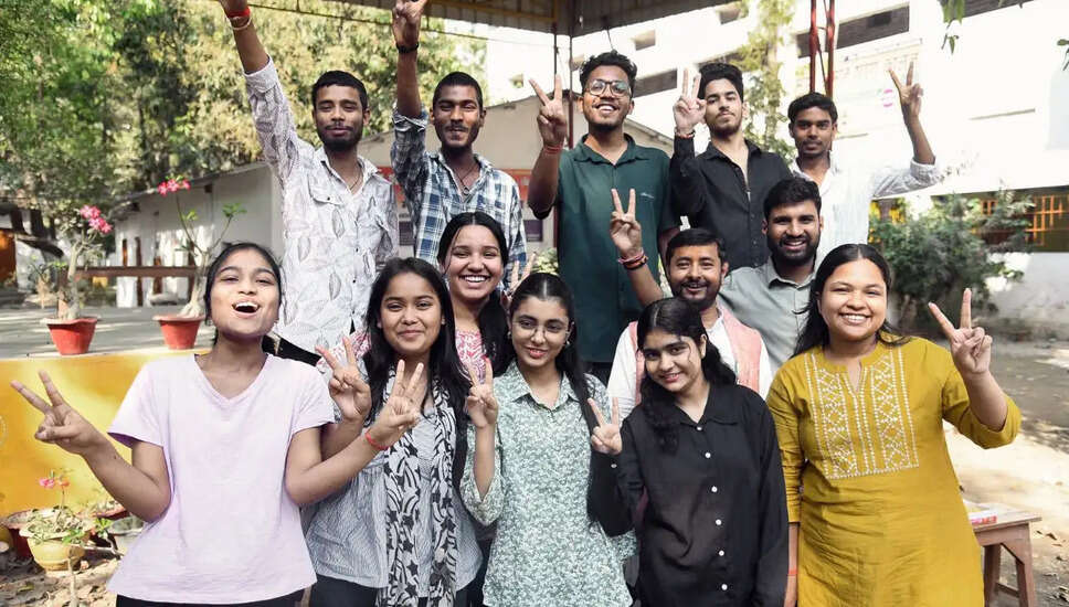 यूपी बोर्ड 10वीं और 12वीं का परिणाम आज शाम 4 बजे घोषित होगा