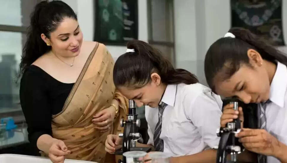 STEM शिक्षा: विज्ञान, प्रौद्योगिकी, इंजीनियरिंग और गणित का महत्व