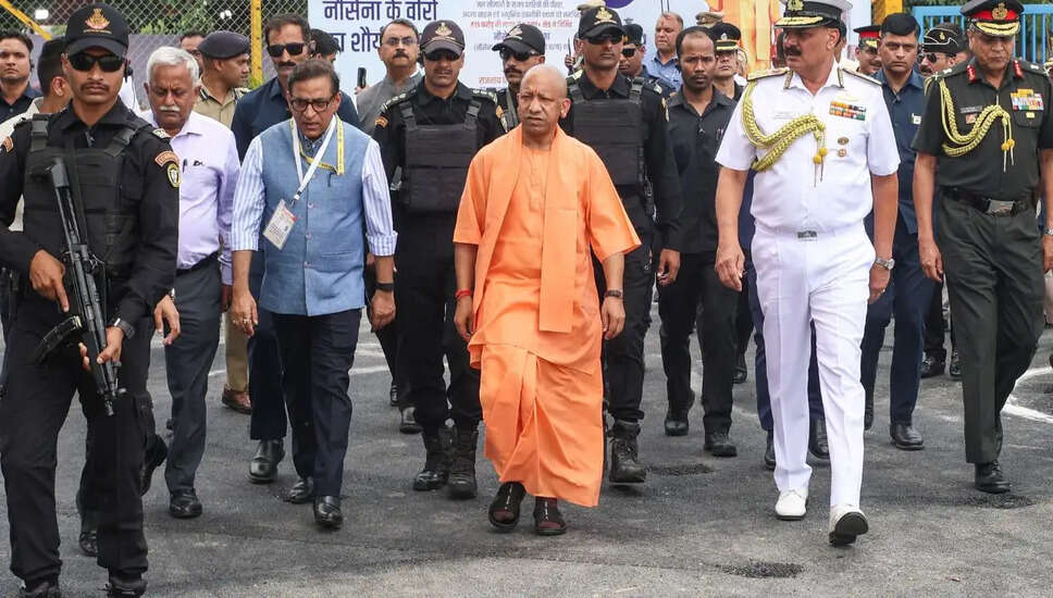 उत्तर प्रदेश में सिपाही भर्ती परीक्षा की तैयारी: मुख्यमंत्री ने दिए सख्त निर्देश