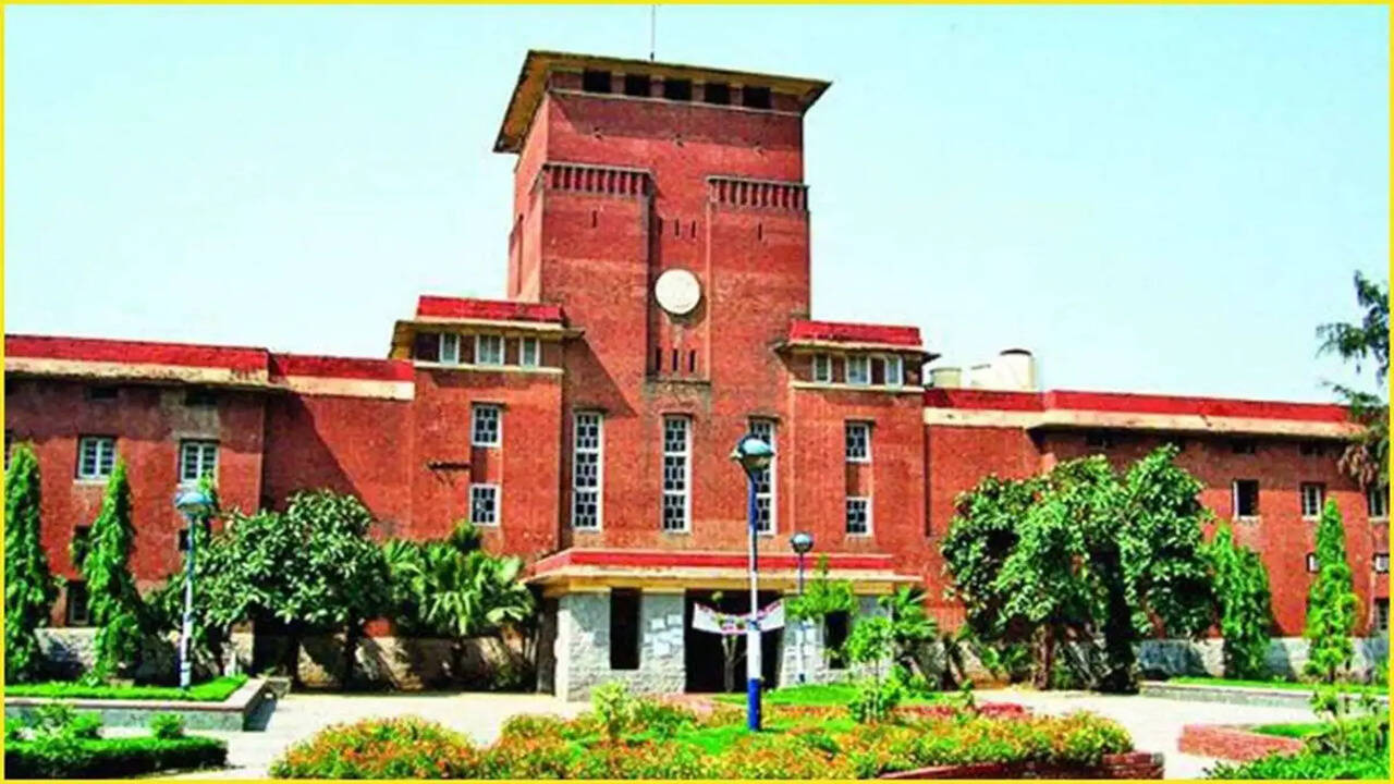 दिल्ली विश्वविद्यालय में चार वर्षीय पाठ्यक्रम में महत्वपूर्ण बदलाव