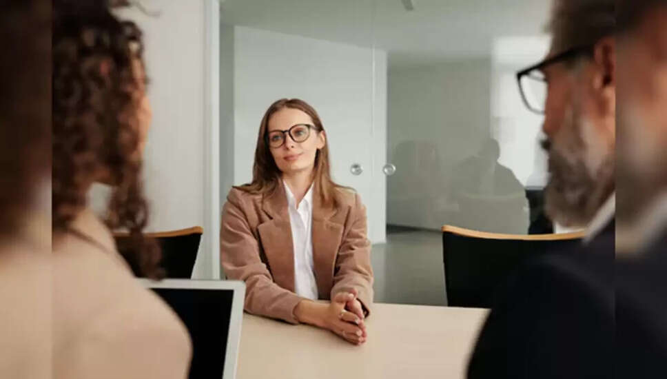 कैसे उत्तर दें: "आप अपनी नौकरी क्यों बदलना चाहते हैं?"