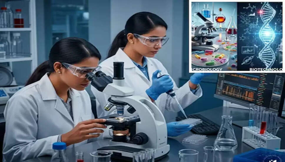 BSc Biotechnology और BSc Microbiology: कौन सा कोर्स आपके लिए सही है?