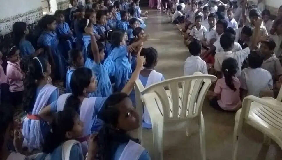 गोप ब्लॉक में वार्षिक परीक्षाओं में देरी: क्या है असली वजह?