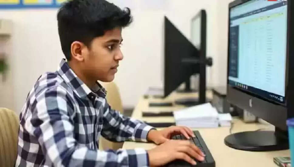 उत्तर प्रदेश बोर्ड की परीक्षा 2026: पंजीकरण और परीक्षा केंद्रों में कमी