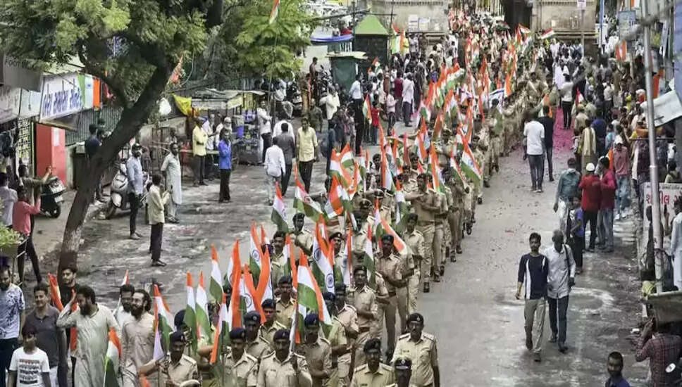 गुजरात पुलिस भर्ती 2025: 13,591 पदों के लिए आवेदन की अंतिम तिथि नजदीक