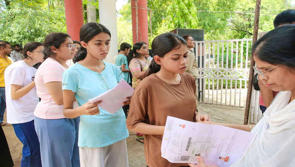 जयपुर में NEET UG 2026 परीक्षा में नकल के मामले में छात्रा गिरफ्तार