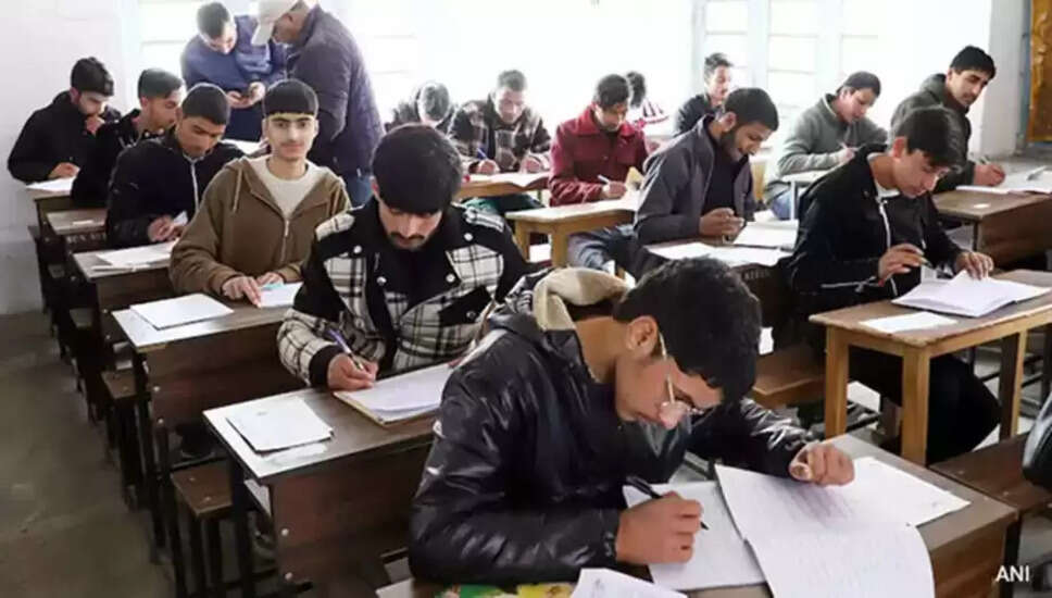 बिहार में LDC पदों के लिए 14,921 भर्तियाँ: आवेदन की अंतिम तिथि 27 नवंबर 2025