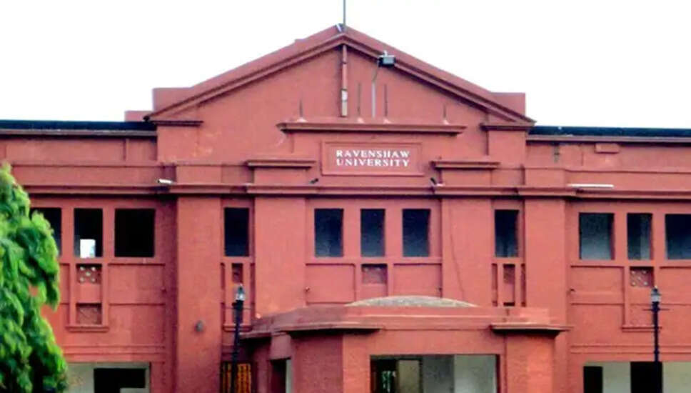 क्या आप जानते हैं Ravenshaw University में UG प्रवेश के लिए कितने छात्रों ने किया आवेदन?