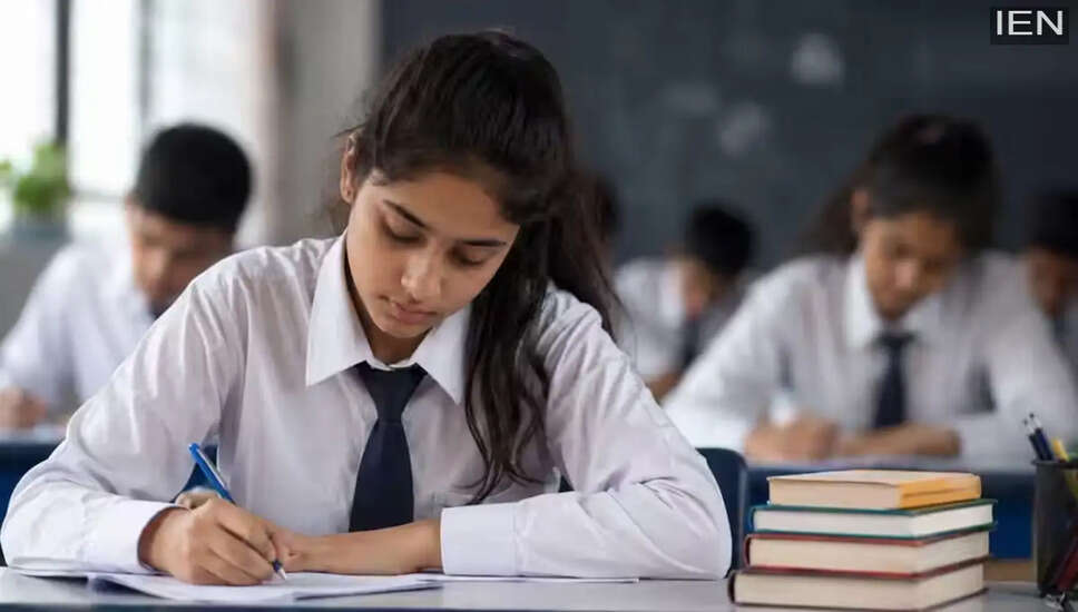 CBSE कक्षा 10 दूसरे बोर्ड परीक्षा परिणाम 2026: जानें कब आएंगे परिणाम और कैसे करें डाउनलोड
