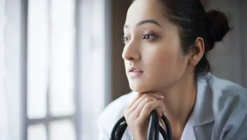 NMC का नया नियम: MBBS की अवधि बढ़ाकर 10 वर्ष की गई