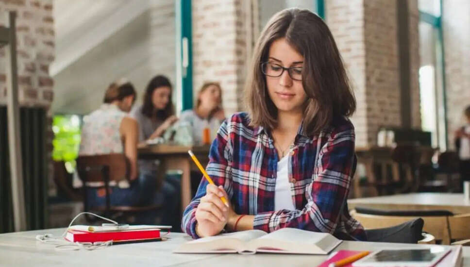 IELTS परीक्षा में बड़ा बदलाव: 2026 से कंप्यूटर आधारित होगा टेस्ट