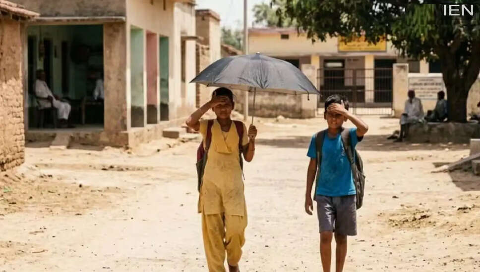 गर्मी की लहर के बीच स्कूलों की छुट्टियों की घोषणा