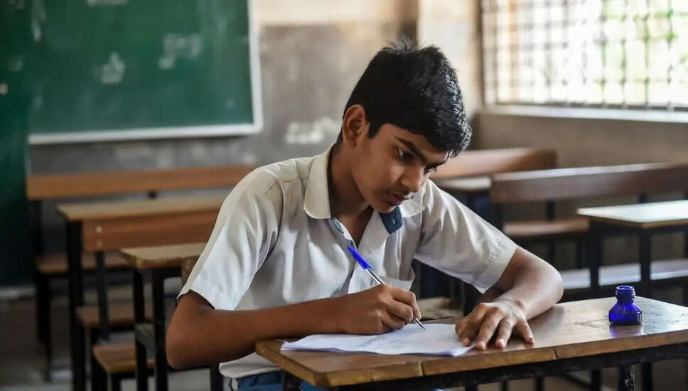 झारखंड में परीक्षा केंद्र पर एकमात्र छात्र की उपस्थिति ने बढ़ाई चर्चा