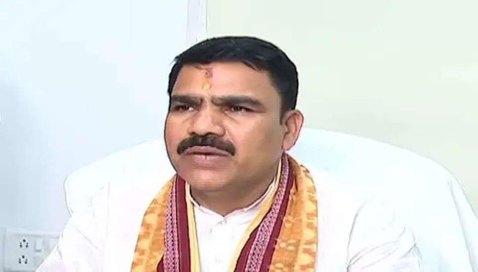 ओडिशा के स्कूलों में नई किताबों में मिलीं 1,600 से अधिक गलतियाँ, क्या है सरकार की प्रतिक्रिया?