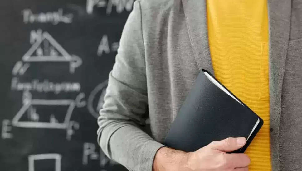 PRT, TGT और PGT शिक्षकों के बीच अंतर: जानें आवश्यक योग्यताएँ