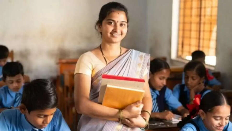 गुजरात में प्राथमिक शिक्षकों की भर्ती: 11,000 पदों के लिए आवेदन शुरू