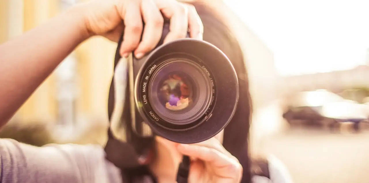अपने जुनून को कैमरे में कैद करें! 5 शानदार फोटोग्राफी/ वीडियोग्राफी इंटर्नशिप इस हफ्ते 