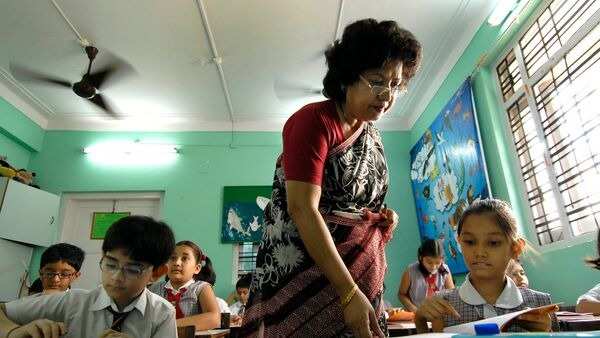 देश में शिक्षकों के 8 लाख से अधिक पद खाली, यूपी-बिहार में सबसे ज्यादा