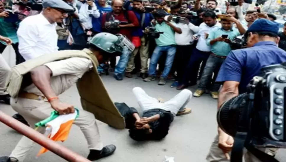  बिहार : शिक्षक अभ्यर्थियों पर लाठी चार्ज मामले में जांच कमिटी ने मांगा 5 दिन का और समय